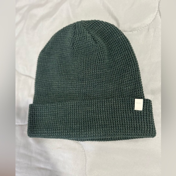 Vuori Alpine Waffle Beanie in Aspen (Green) Unisex One Size - Picture 3 of 9